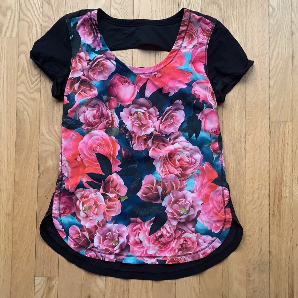 Lululemon floral top